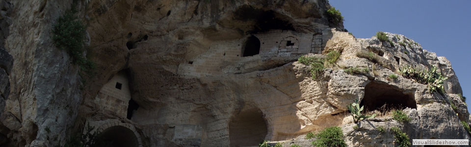 22.l'affascinante complesso rupestre, della Valle dell'Ofra, con la, chiesa rupestre, di San Nicola, visite guidate Matera